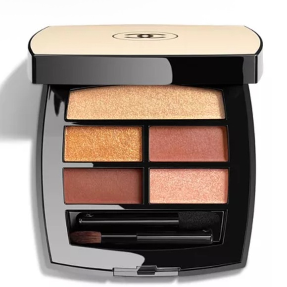 CHANEL Other - Chanel LES BEIGES Healthy Glow Natural Eyeshadow Palette in “Golden”